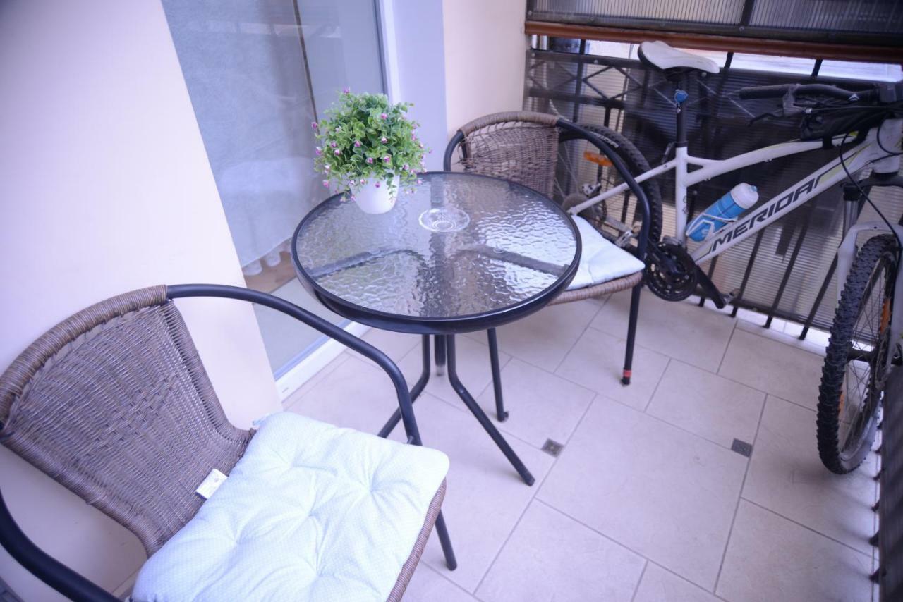 Apartment For Rent On Deribasovskaya Street 오데사 외부 사진
